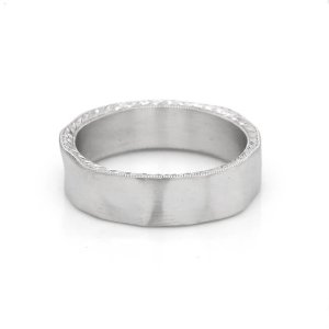 Unique Hammered Men's Engraved Vintage Band