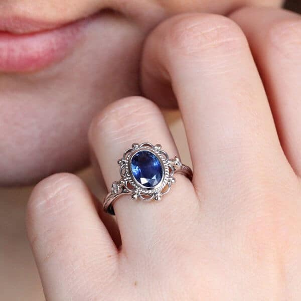 Vintage inspired sapphire engagement ring in solid gold OroSpot