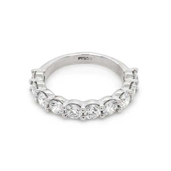 Classic 1.7Ct diamond wedding ring