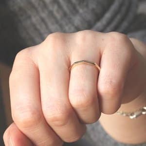 Geometric 10 sided delicate stack band OroSpot