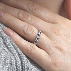 Hand carved vintage wedding band with sapphires and diamonds by OroSpot