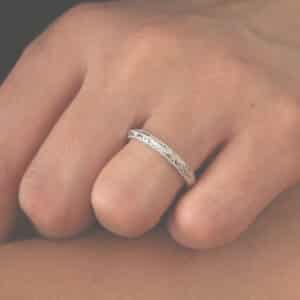 Knife edge hand engraved wedding ring OroSpot