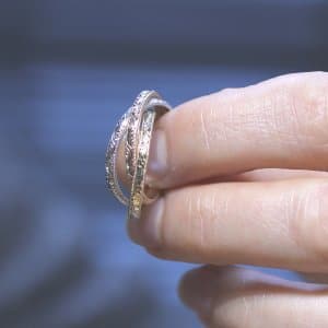 intertwined trinity gold wedding bands