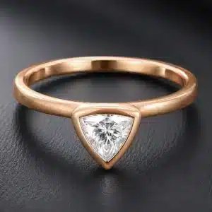 Minimalist trillion diamond ring by OroSpot – Chicago