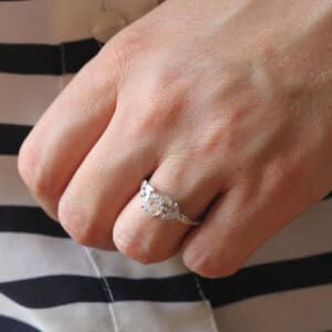 Diamond Floral proposal ring by OroSpot