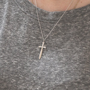 Sword Pendant in Gold with Diamonds OroSpot