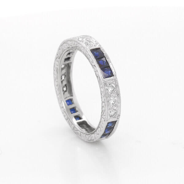 Vintage Carved Channel and Pave Wedding Ring OroSpot