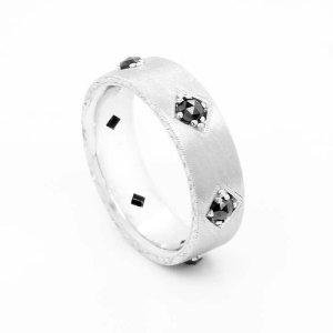 Black-rose-cut-diamonds-mens-wedding-ring-by-OroSpot