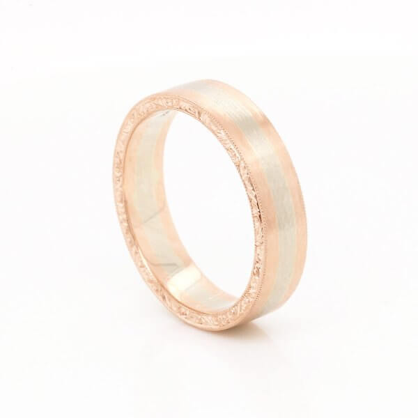 Two-tone-gold-vintage-mens-weding-band-OroSpot