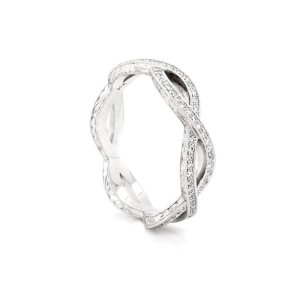Vintage infinity crossover wedding band with diamonds by OroSpot