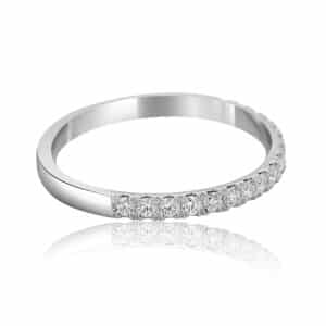 Classic diamond band