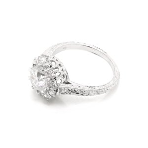 Cluster diamond engraved ring by OroSpot