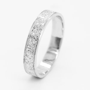 Flat engraved men's wedding ring