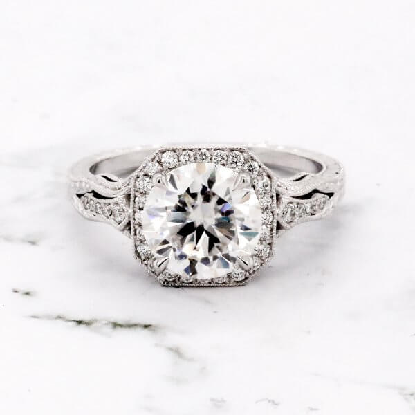 Fleur De Lis Vintage Halo ring