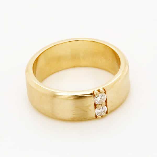 Bevelled diamond wide band for a guy