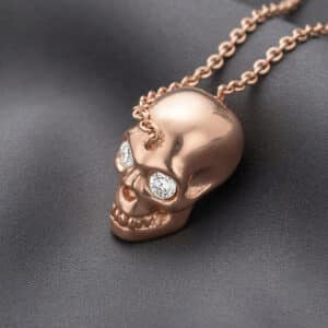 3D skull diamond pendant in gold with symbolic handcrafted design by OroSpot.