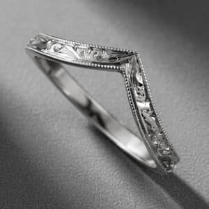engraved chevron wedding ring v shaped milgrain contour band 14k white gold orospot